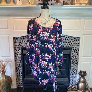 Ava & Grace flowered flowy top, size 2X
